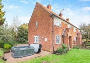 Strawberry Cottage - Southwell
